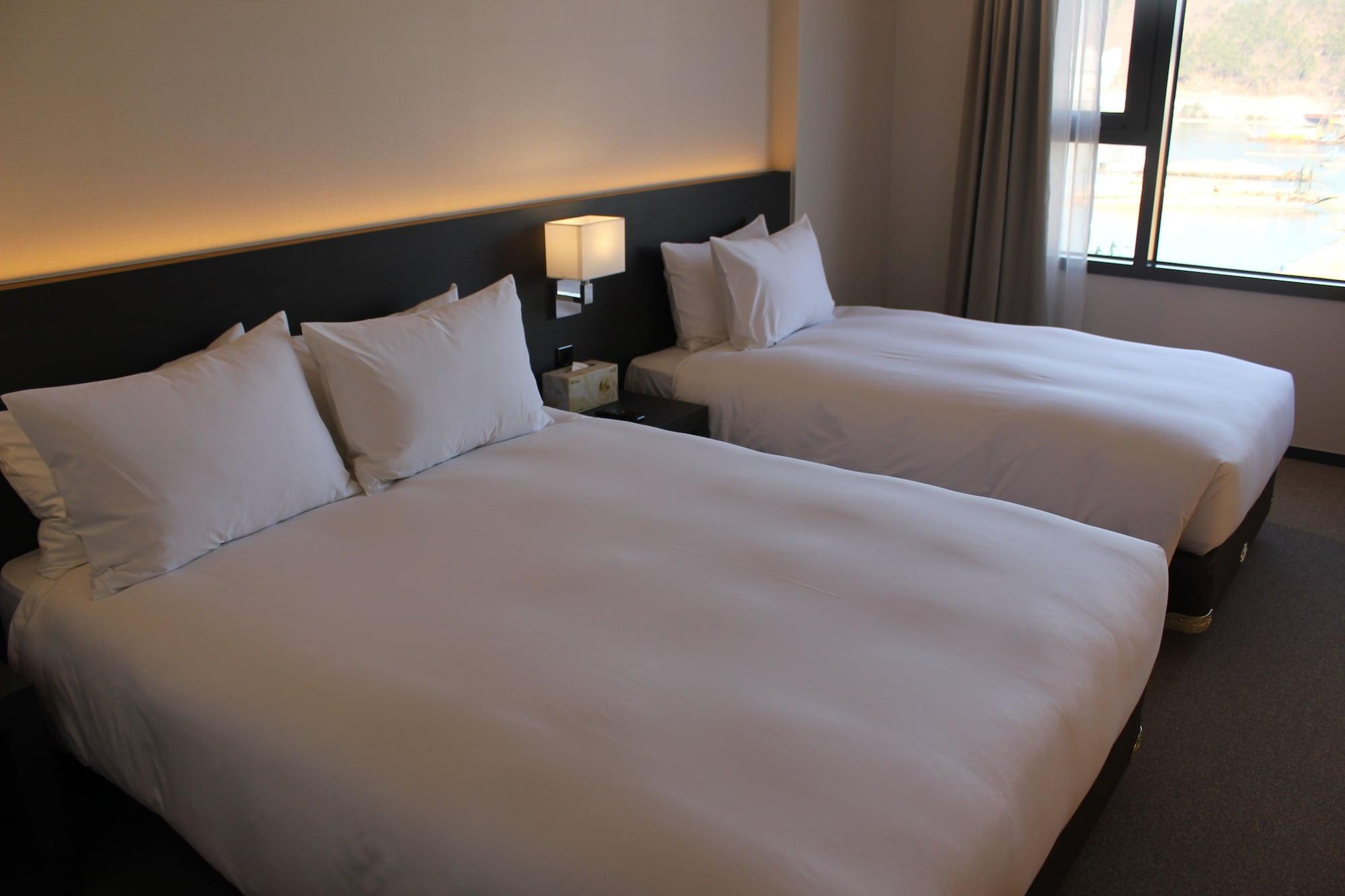 Geoje Artnouveau Suite Hotel Kültér fotó