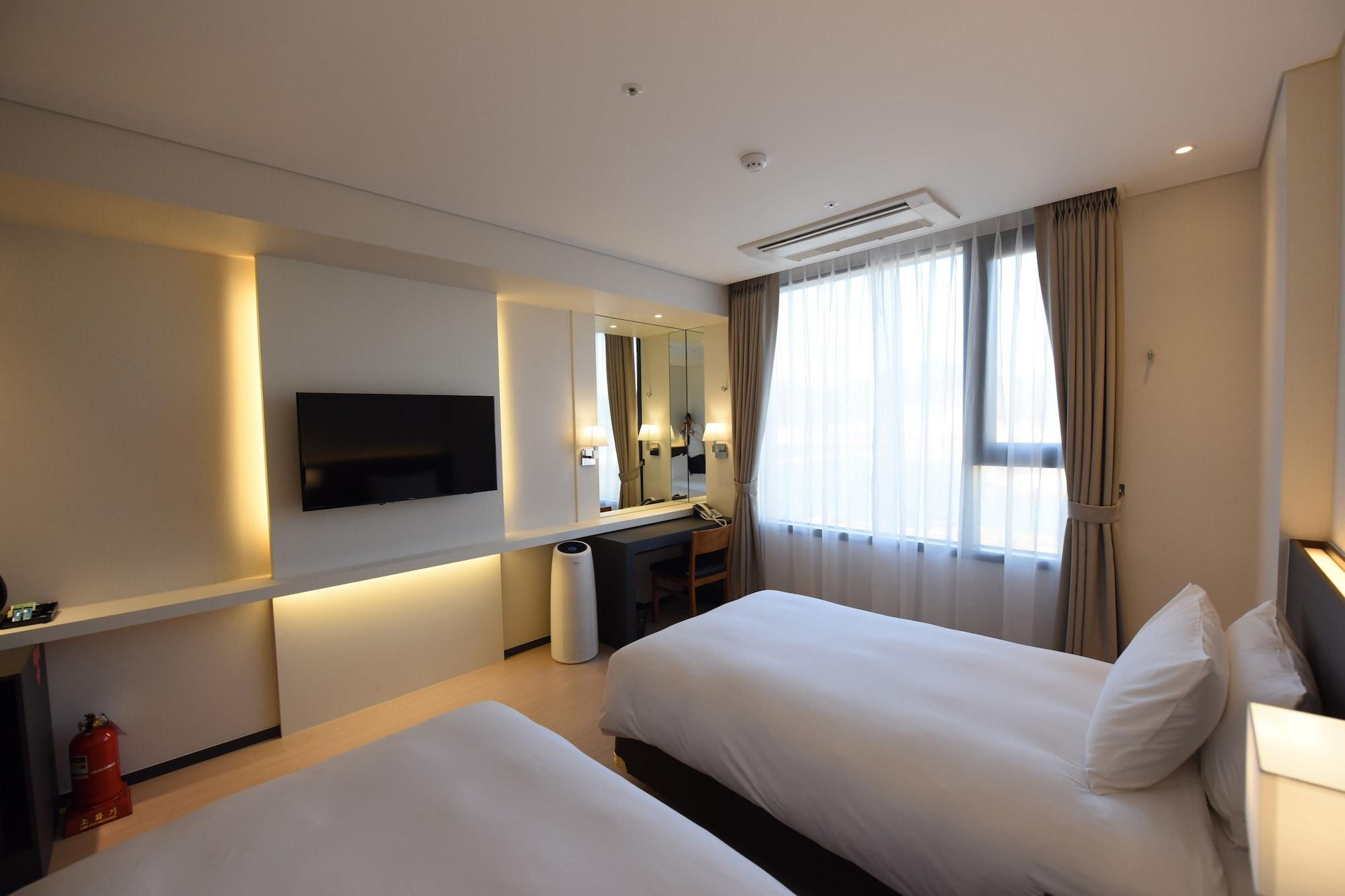 Geoje Artnouveau Suite Hotel Kültér fotó