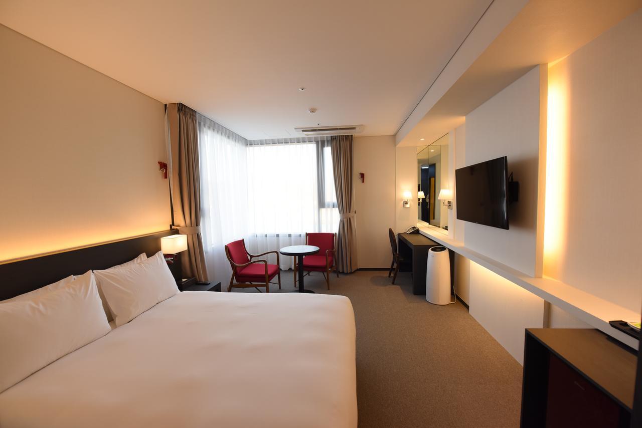 Geoje Artnouveau Suite Hotel Kültér fotó