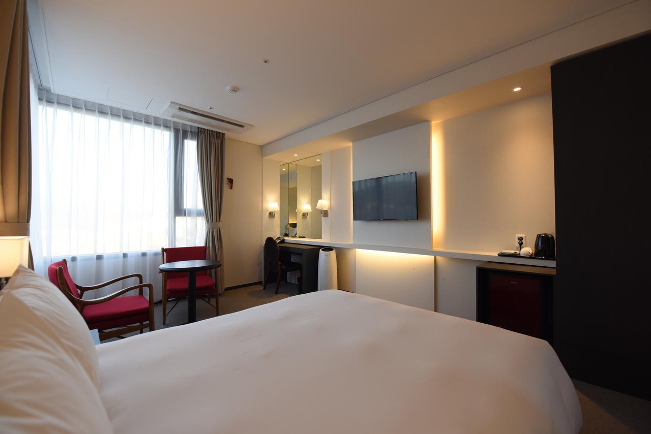Geoje Artnouveau Suite Hotel Kültér fotó