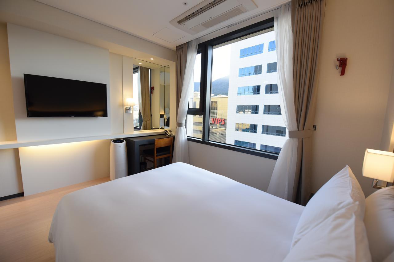 Geoje Artnouveau Suite Hotel Kültér fotó