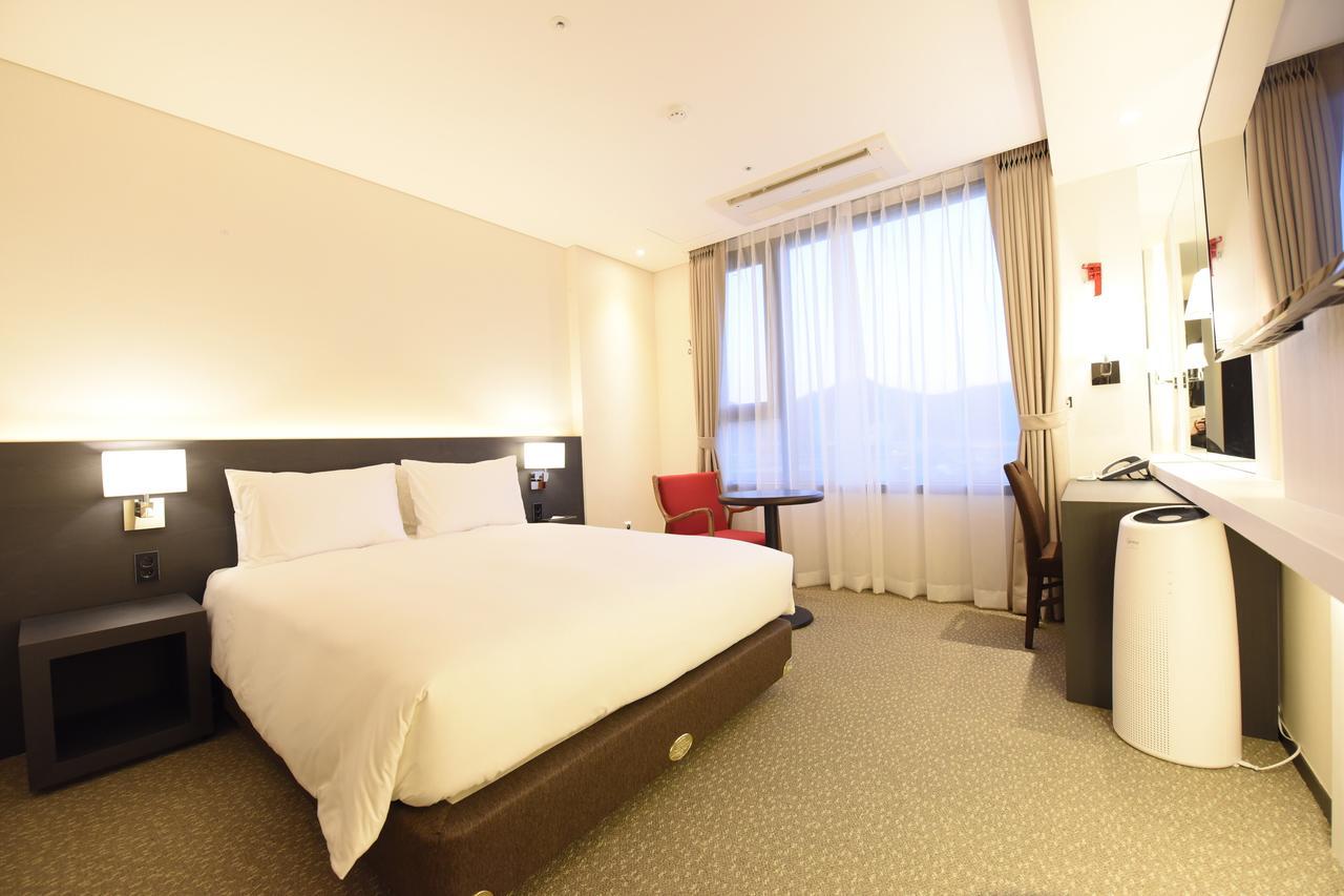 Geoje Artnouveau Suite Hotel Kültér fotó