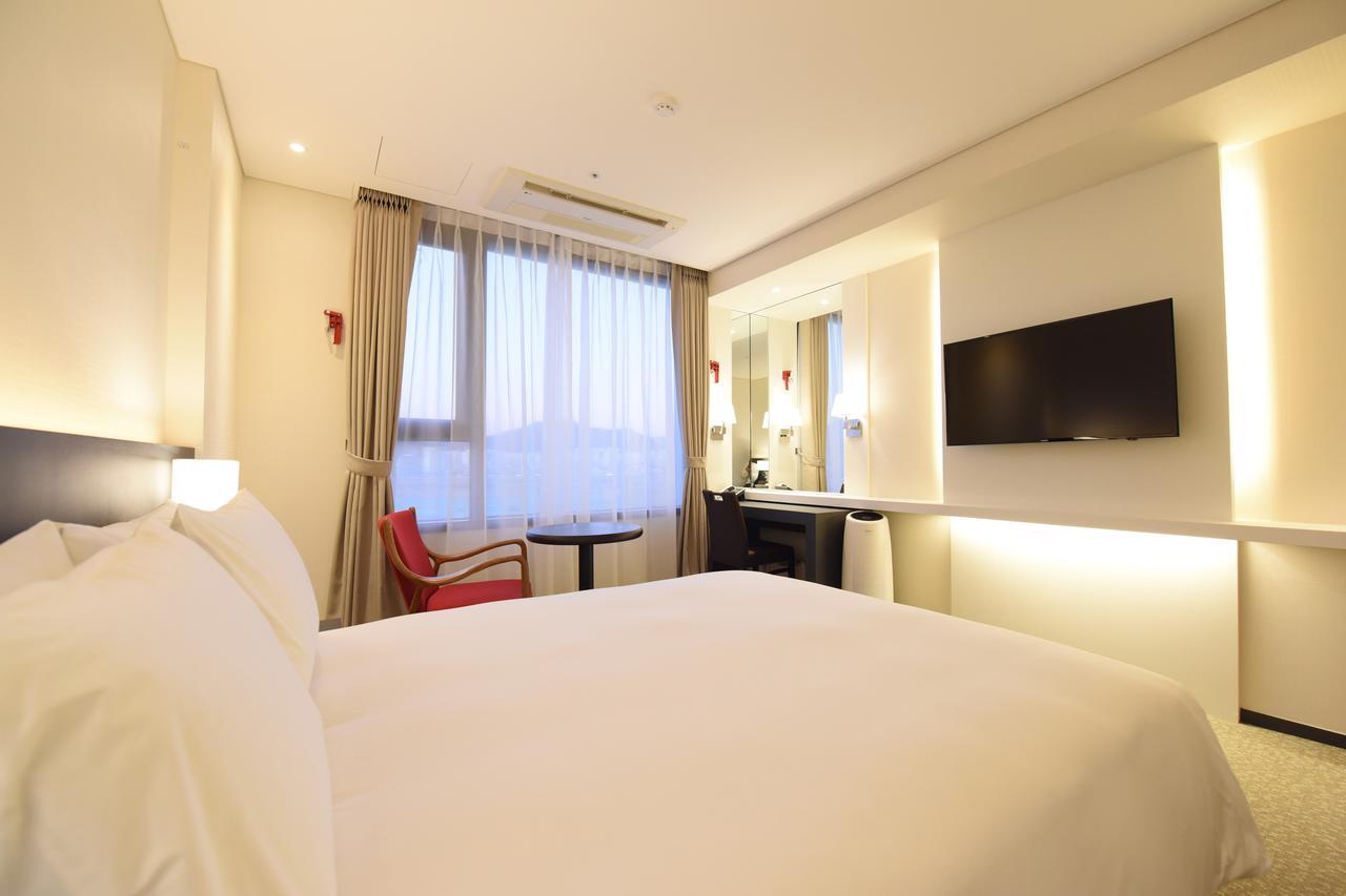 Geoje Artnouveau Suite Hotel Kültér fotó