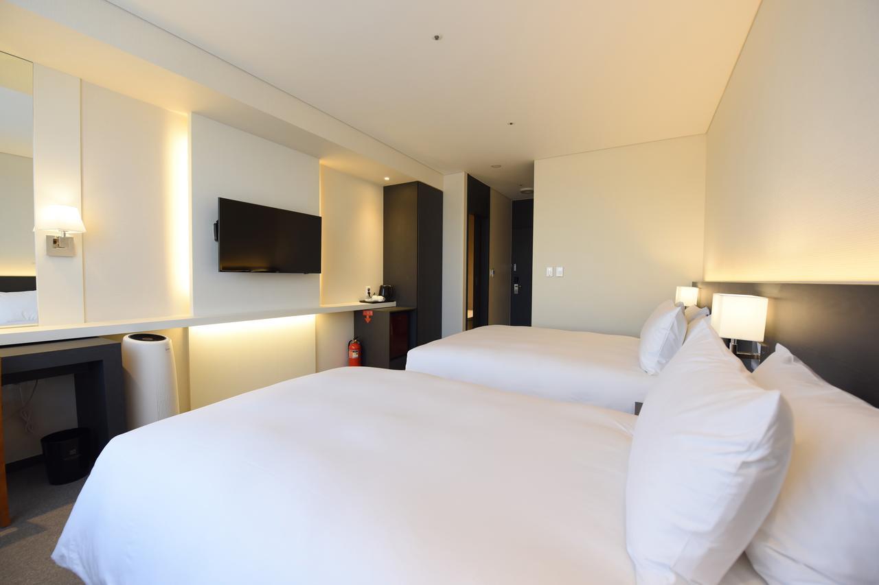 Geoje Artnouveau Suite Hotel Kültér fotó
