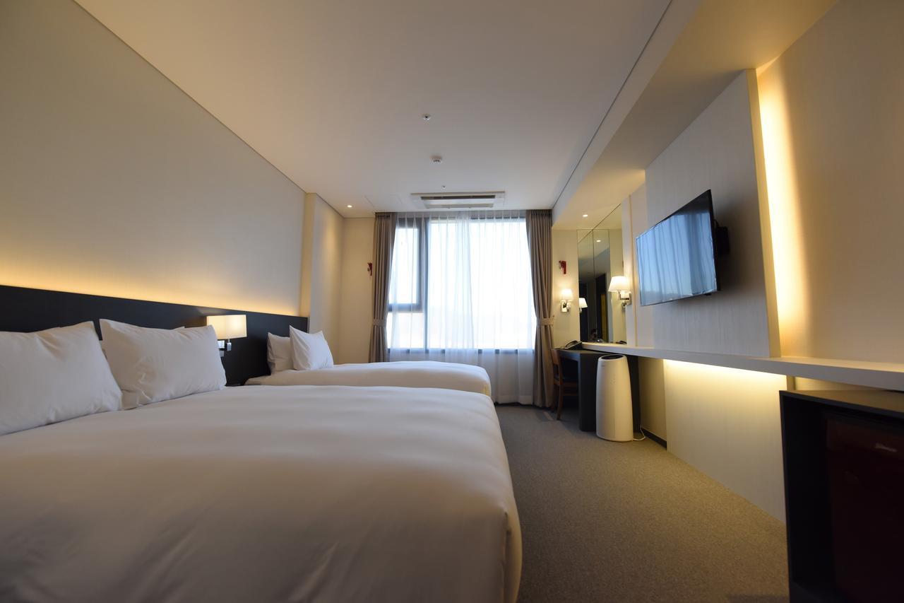 Geoje Artnouveau Suite Hotel Kültér fotó
