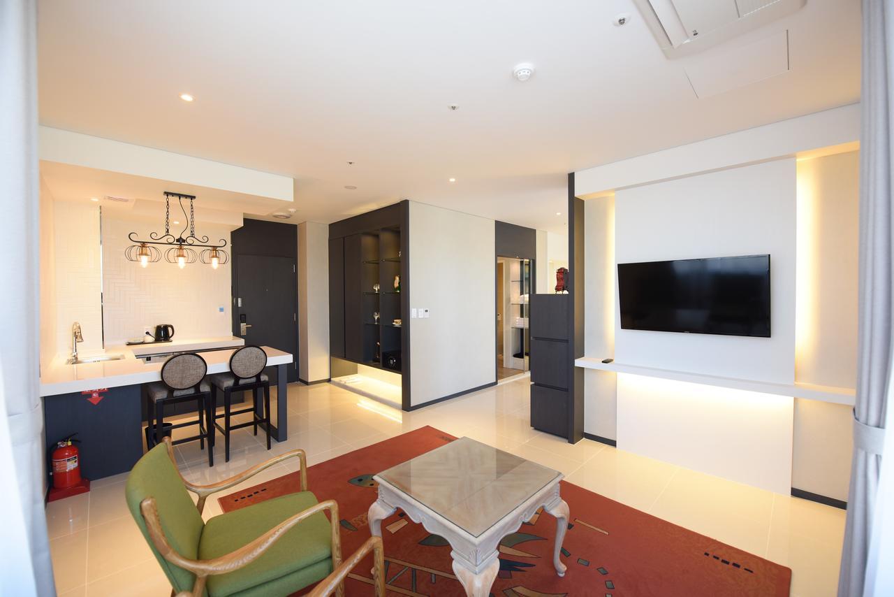 Geoje Artnouveau Suite Hotel Kültér fotó