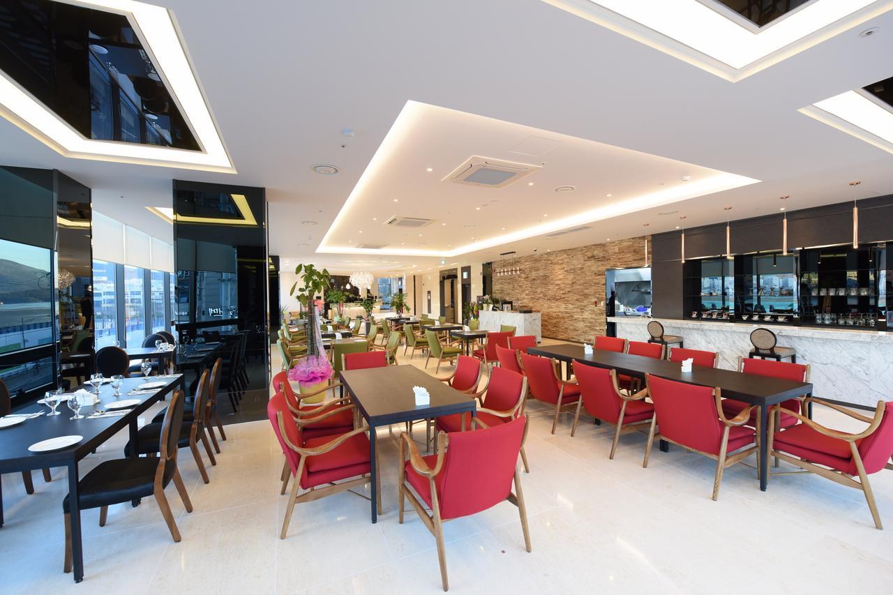 Geoje Artnouveau Suite Hotel Kültér fotó
